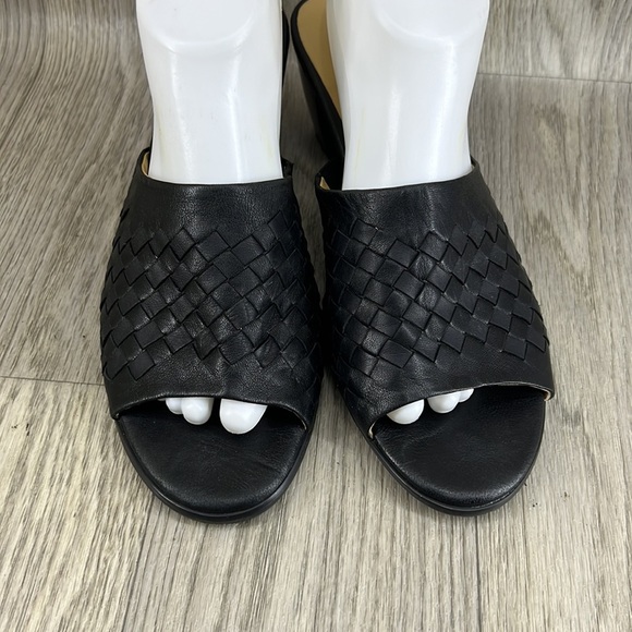 🍁2/$25 🍁Trotters Corsa Woven Sandal - Picture 2 of 15